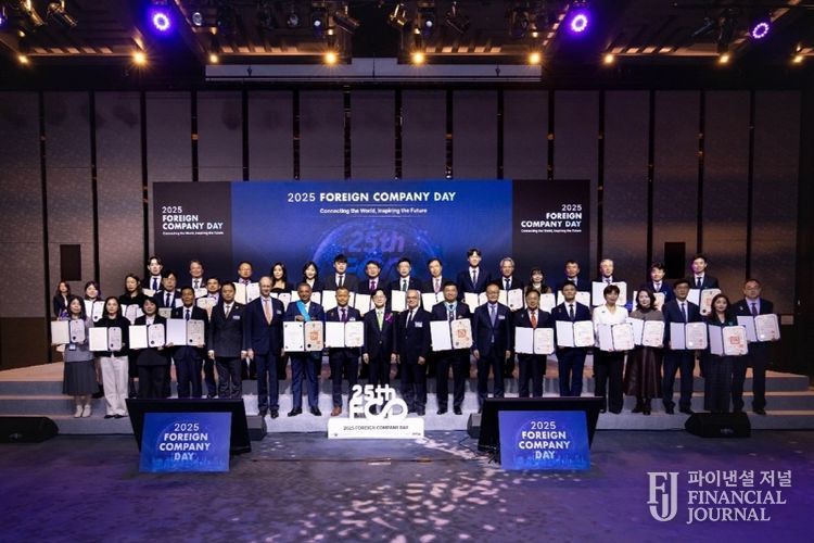 크라운월드와이드 제공